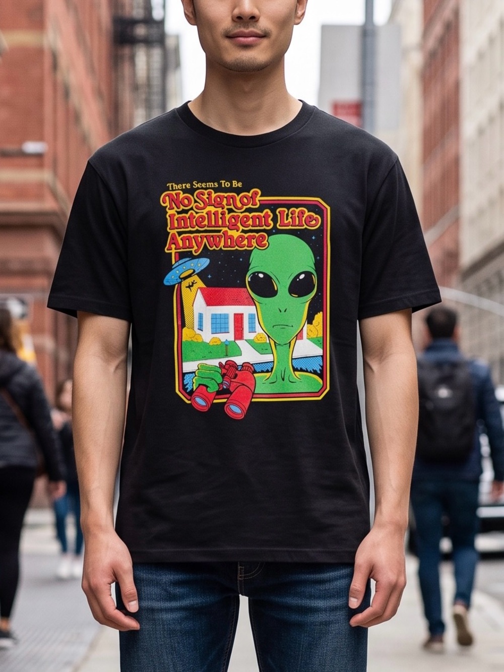 Alien Graphic Short Sleeve Tee in Black
